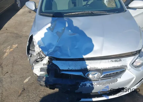 2014 Hyundai Accent Gs z USA, uszkodzony, nr VIN KMHCT5AE2EU165202